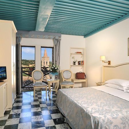 Albergo Hotel Raffaello أوربينو المظهر الخارجي الصورة