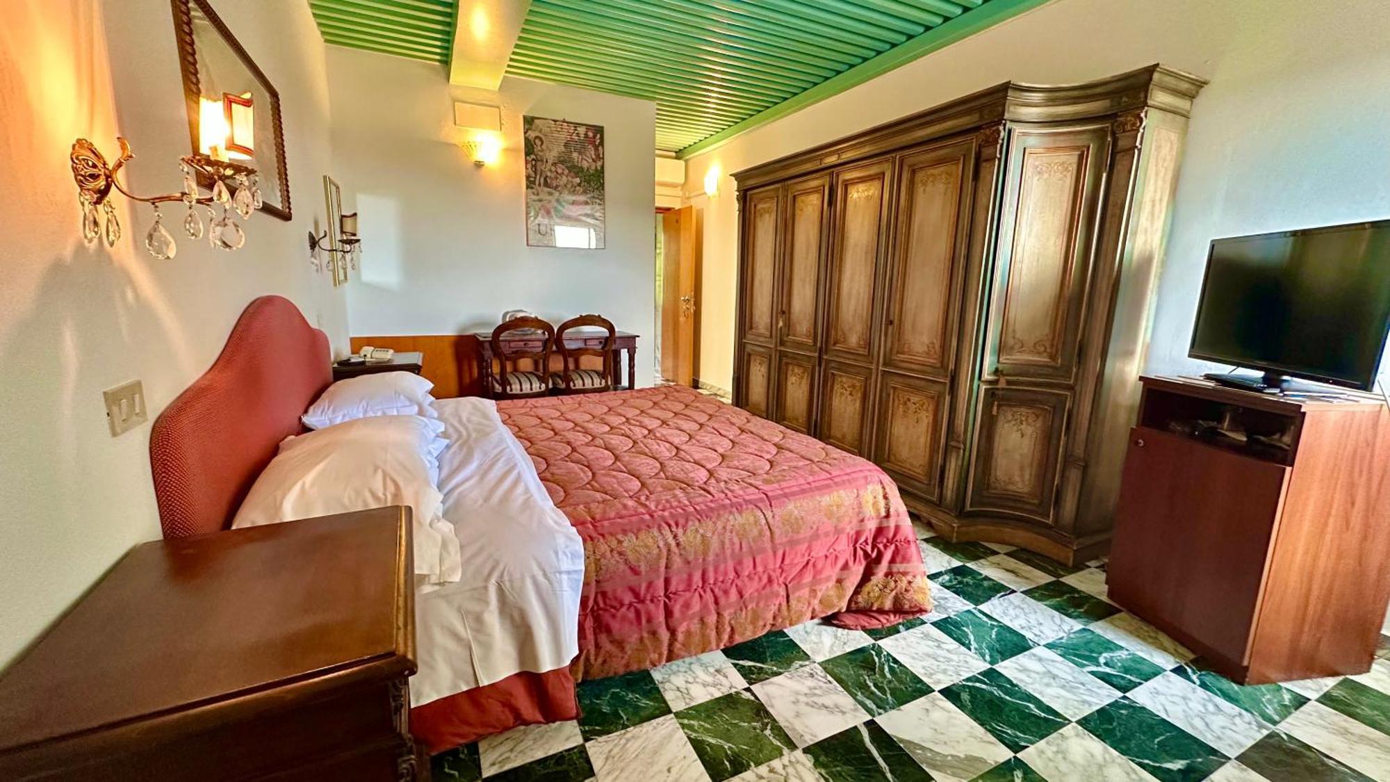 Albergo Hotel Raffaello أوربينو المظهر الخارجي الصورة