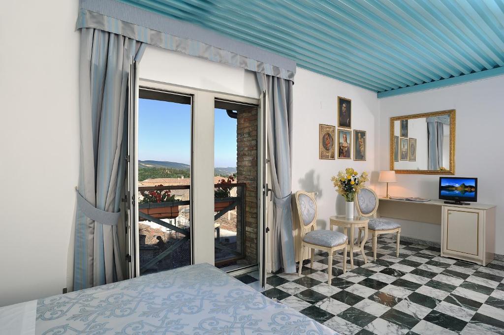 Albergo Hotel Raffaello أوربينو الغرفة الصورة