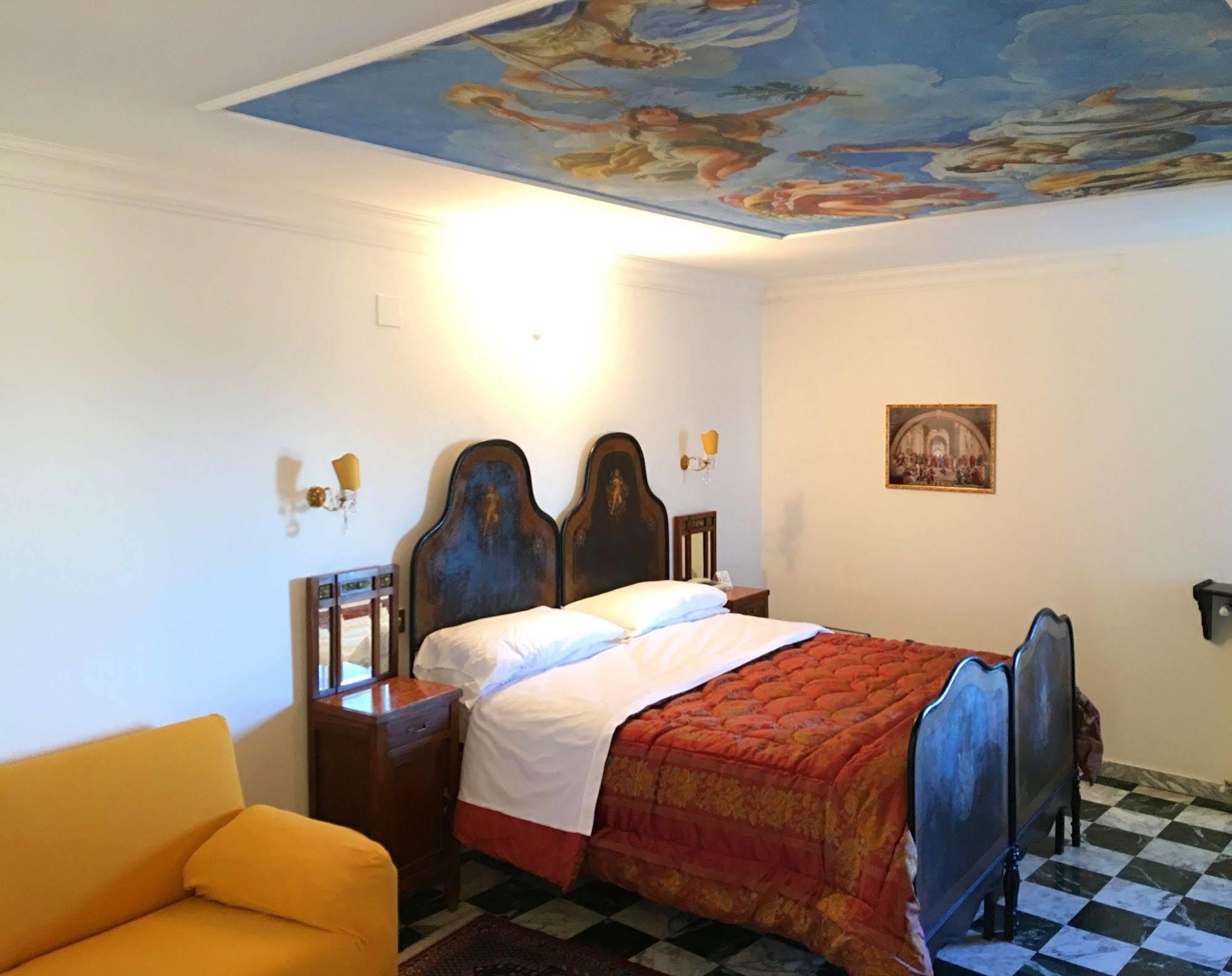 Albergo Hotel Raffaello أوربينو المظهر الخارجي الصورة