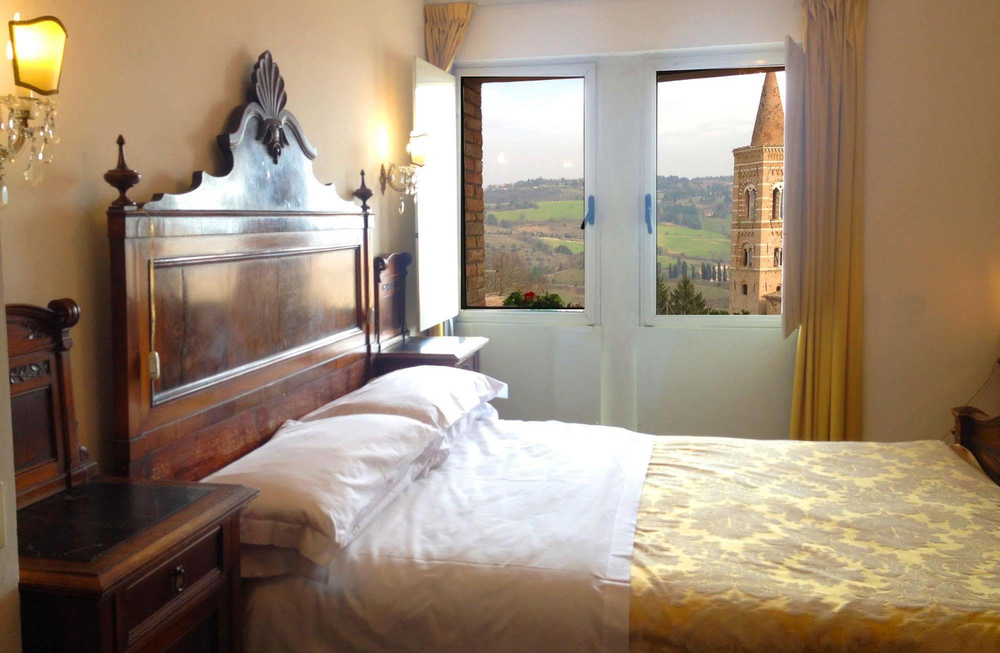 Albergo Hotel Raffaello أوربينو المظهر الخارجي الصورة